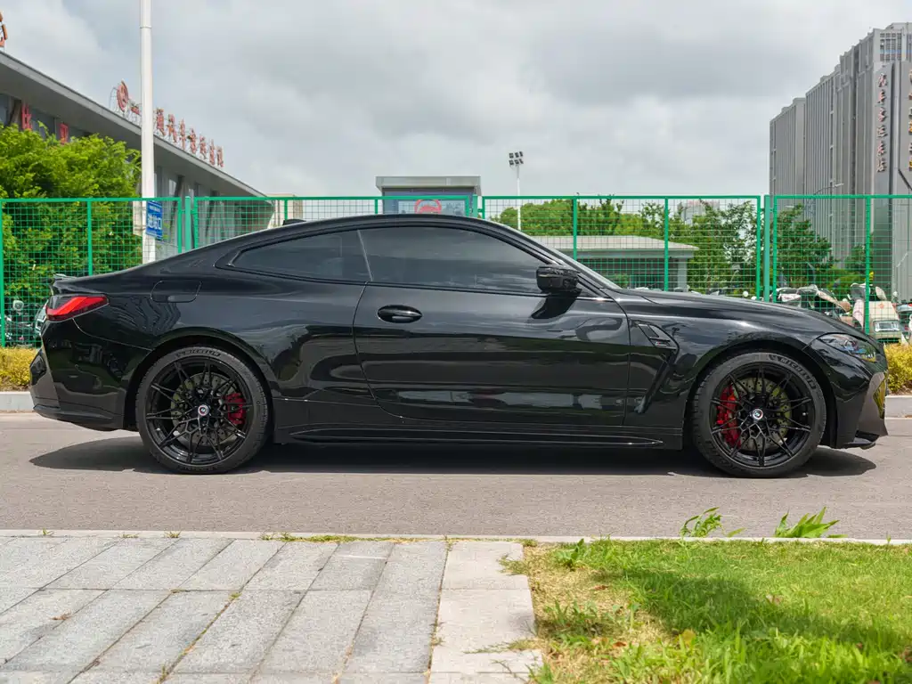 BMW M4 2022 M4 M xDrive