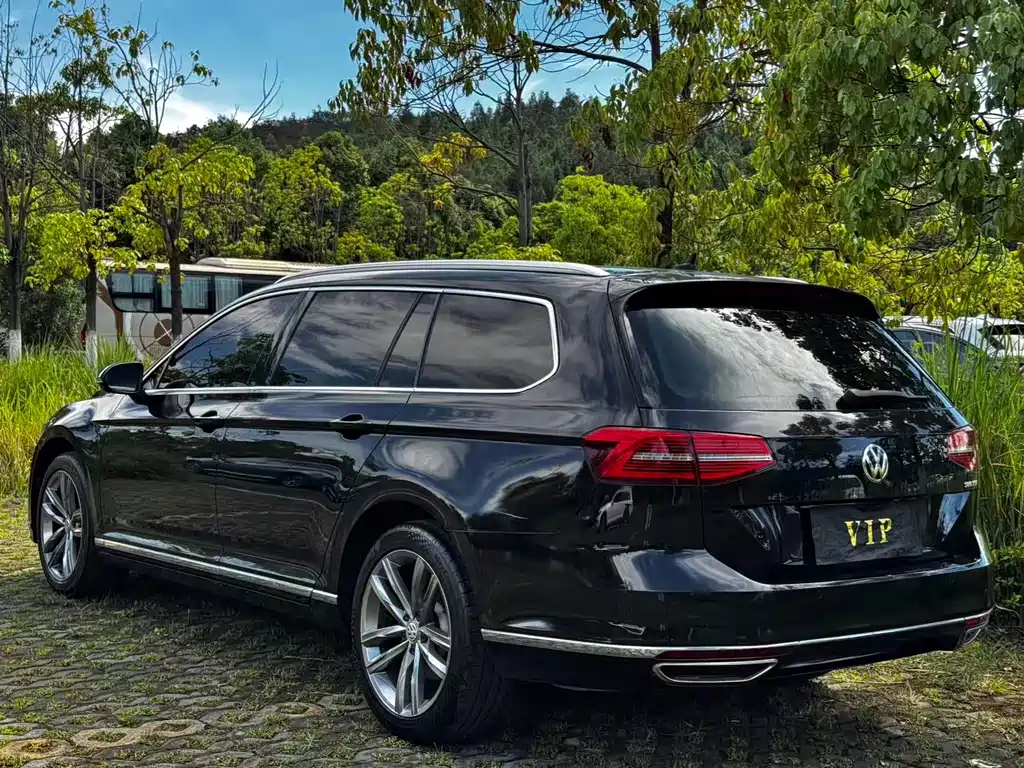 Volkswagen Passat Variant 2018 380TSI
