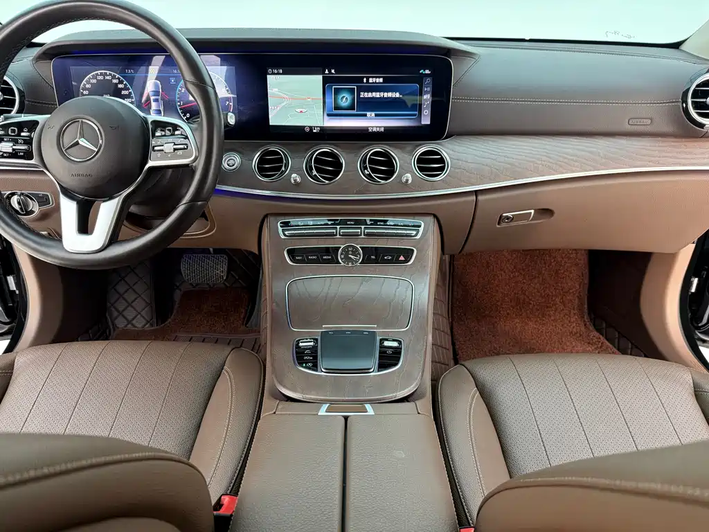 MERCEDES-BENZ E CLASS