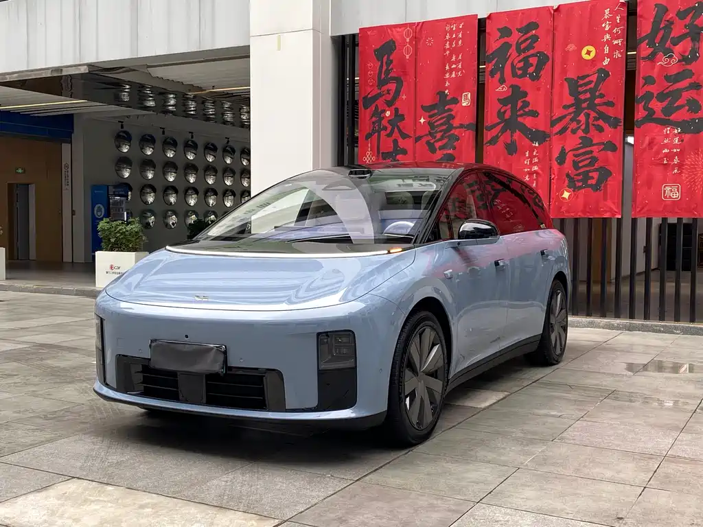 Li Auto 理想i8 2025