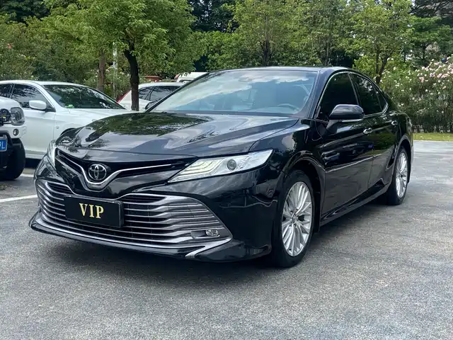 TOYOTA CAMRY 2020