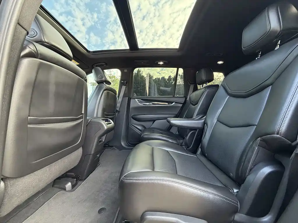 Cadillac XT6 — миниатюра 6