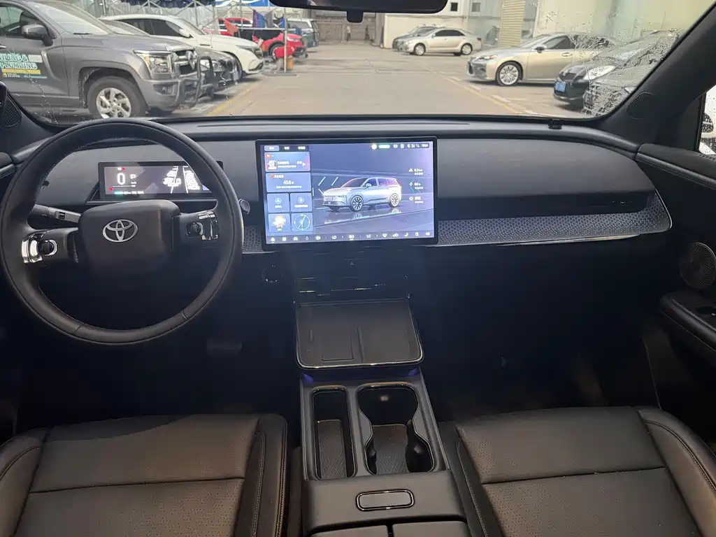 Toyota bZ3X — миниатюра 8