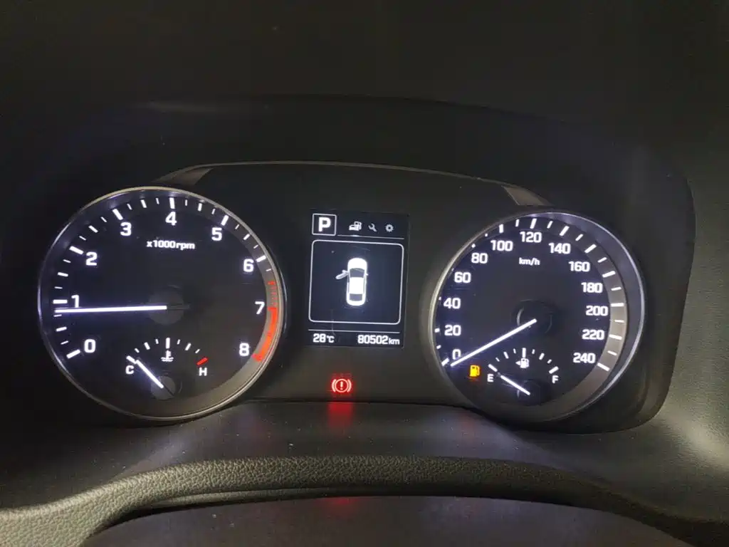 Hyundai Elantra — миниатюра 12