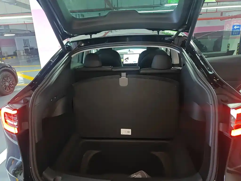 Tesla Model Y — фотографии объявления, Фото 19