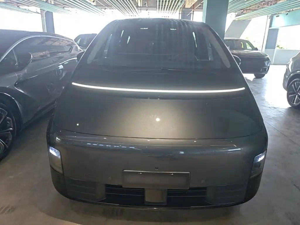 Li Auto MEGA 2025 Ultra