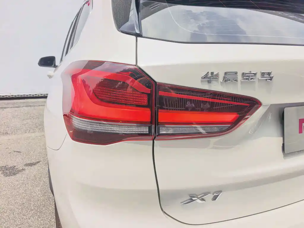 BMW X1 — миниатюра 9