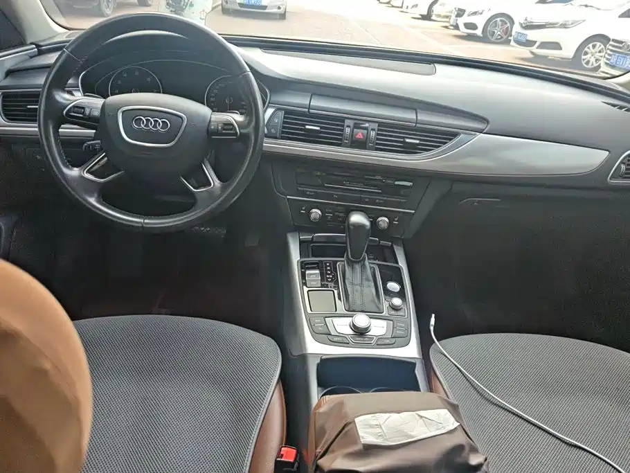 Audi A6L — миниатюра 12