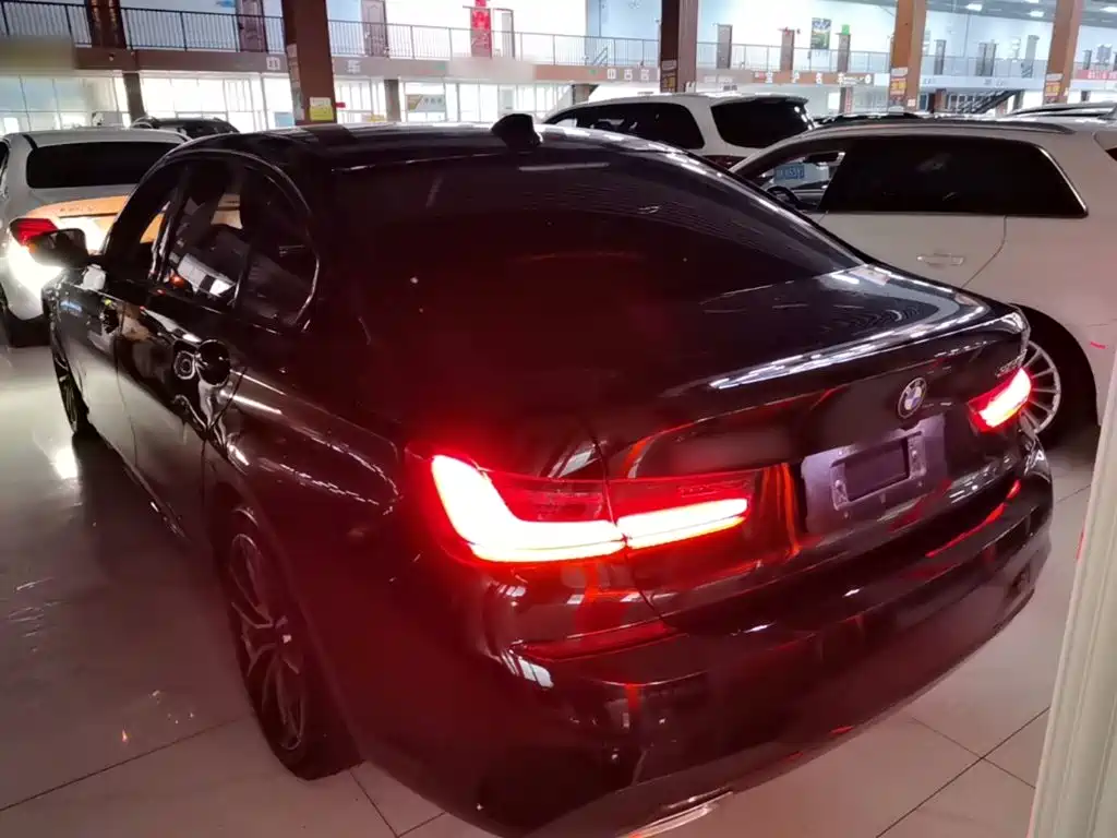 BMW 3 Series — миниатюра 5
