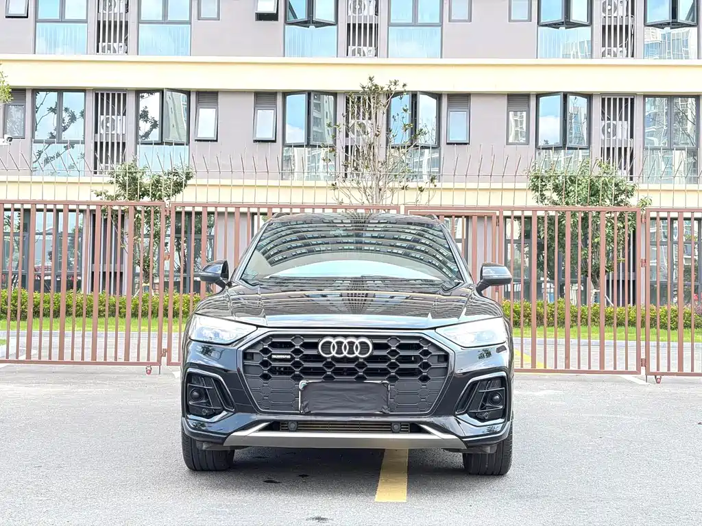 Audi Q5L — миниатюра 2
