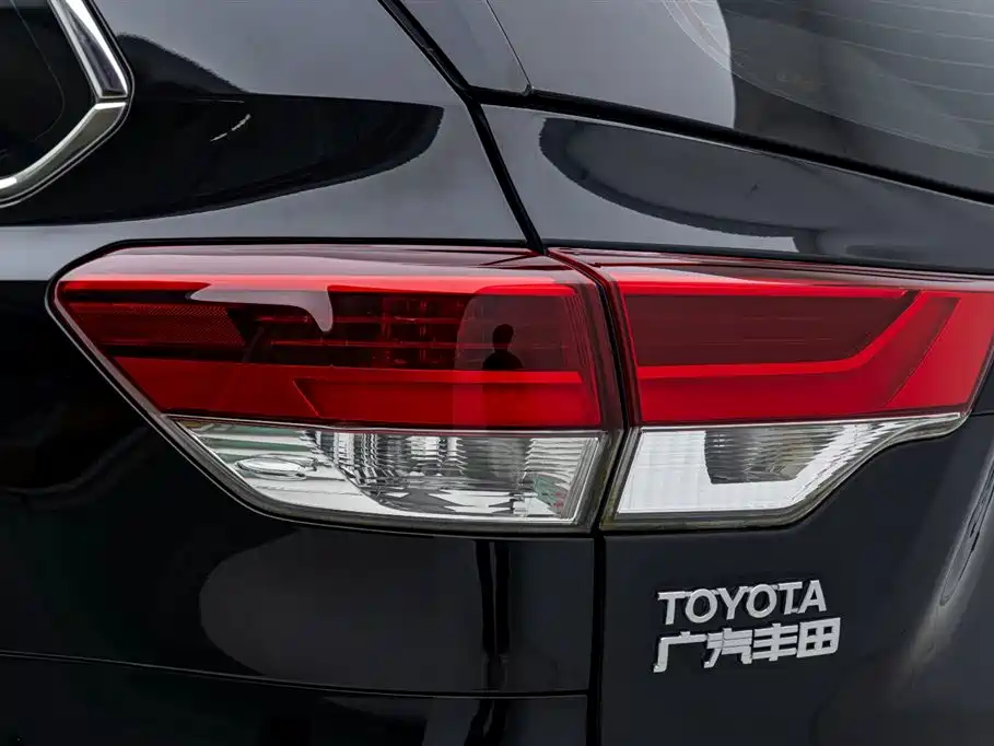 Toyota Highlander — миниатюра 13