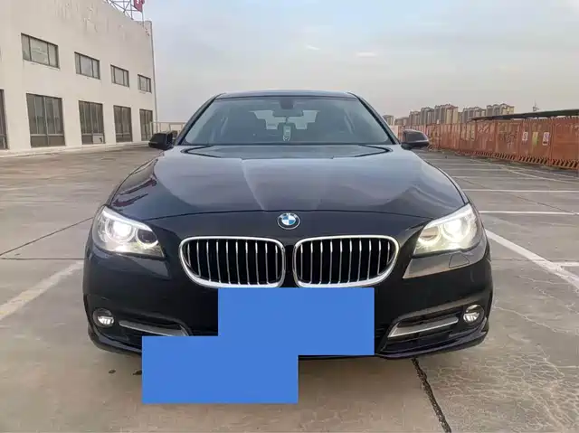 BMW 5 SERIES