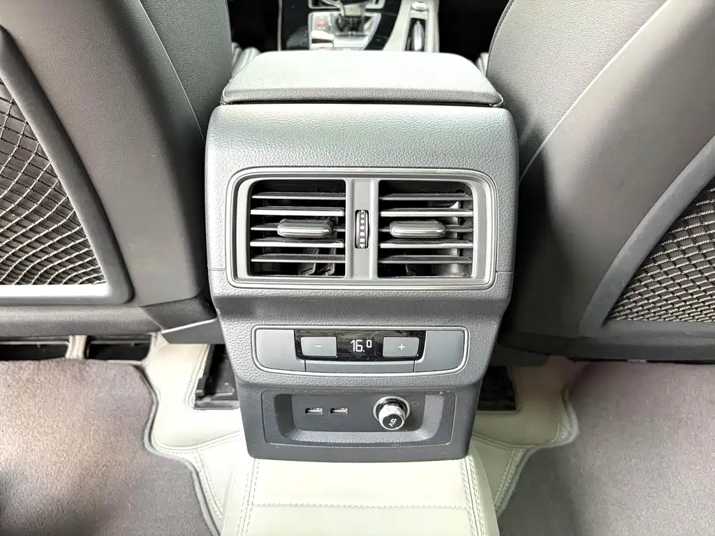Audi Q5L — миниатюра 8