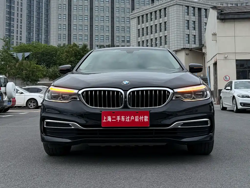BMW 5 Series — миниатюра 29