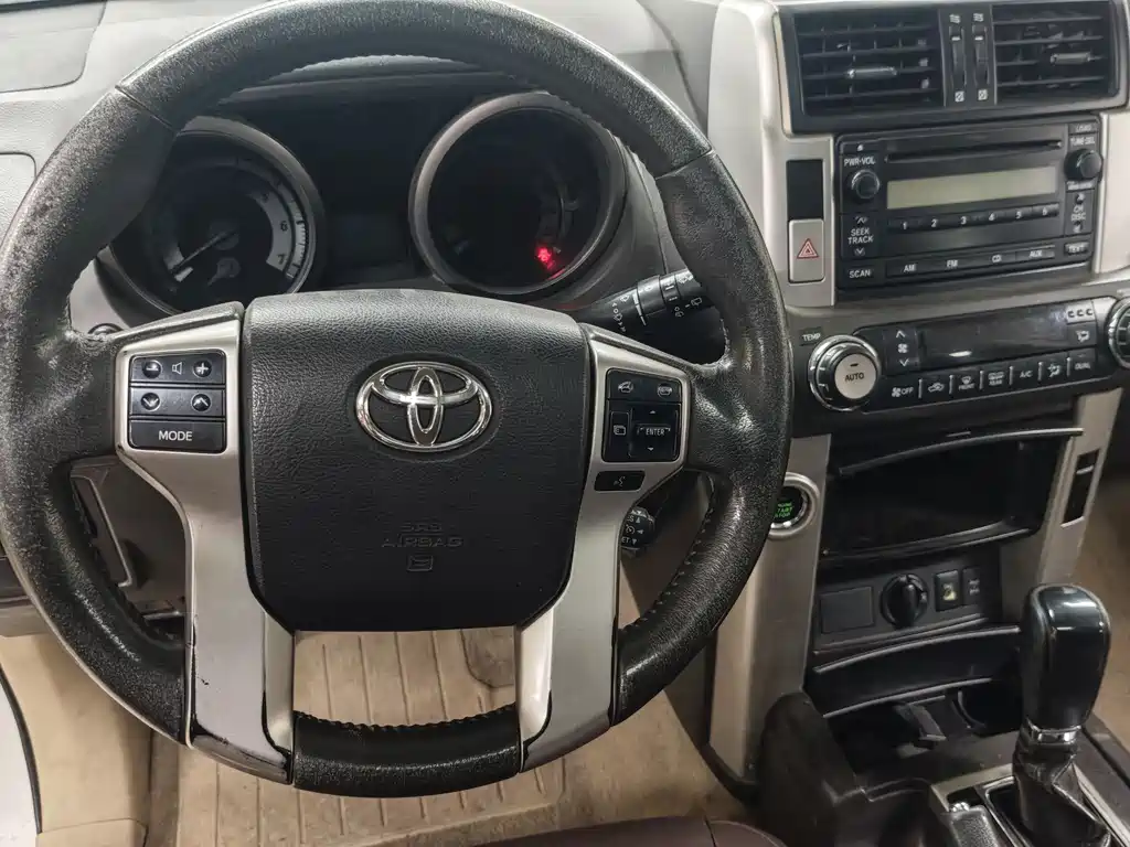 Toyota Land Cruiser Prado 2010 4.0L AT TX