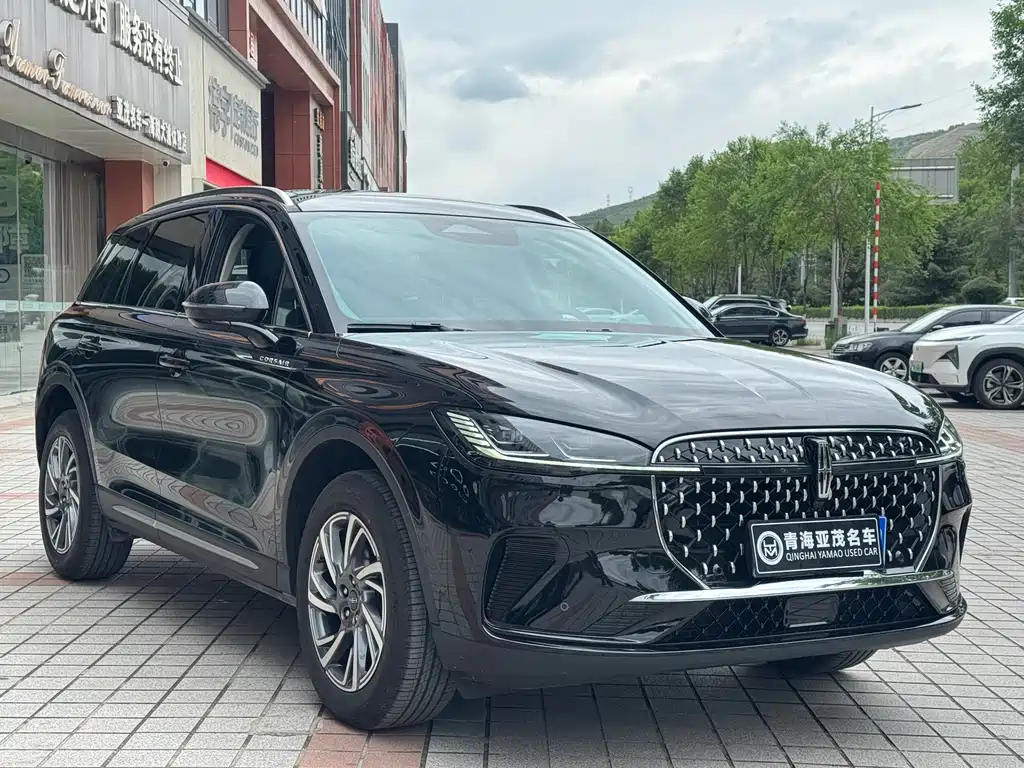 Lincoln Corsair 2025 2.0T Premium
