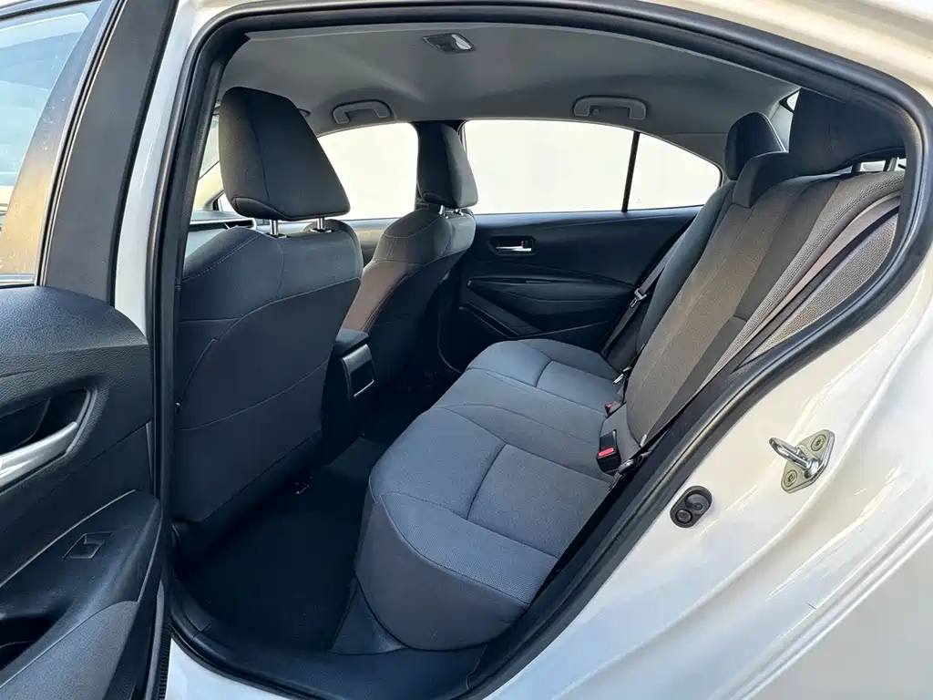 Toyota Corolla — миниатюра 5