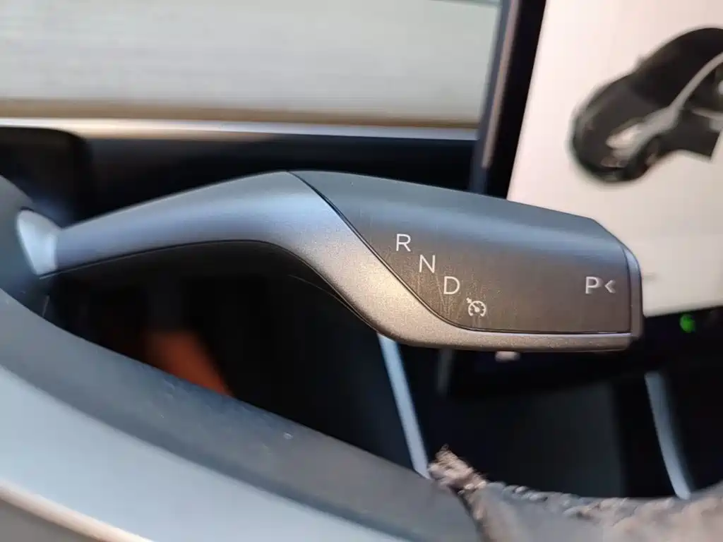 Tesla Model 3 — миниатюра 14