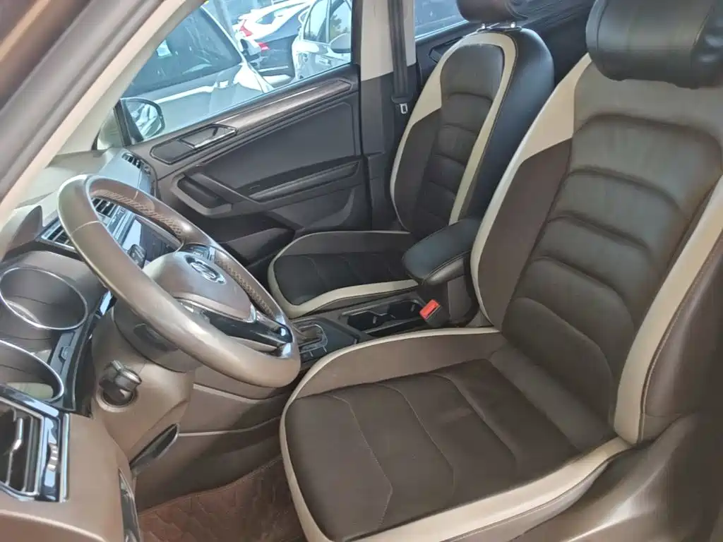 Volkswagen Tiguan L — миниатюра 15