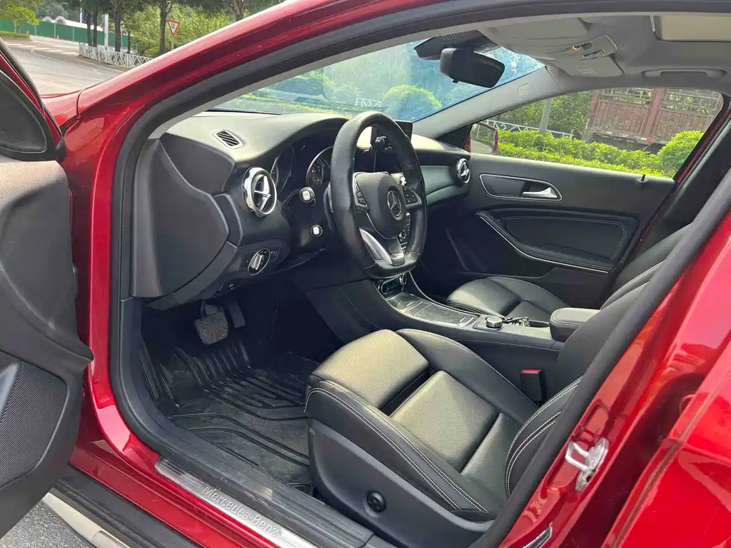 Mercedes-Benz GLA — миниатюра 7