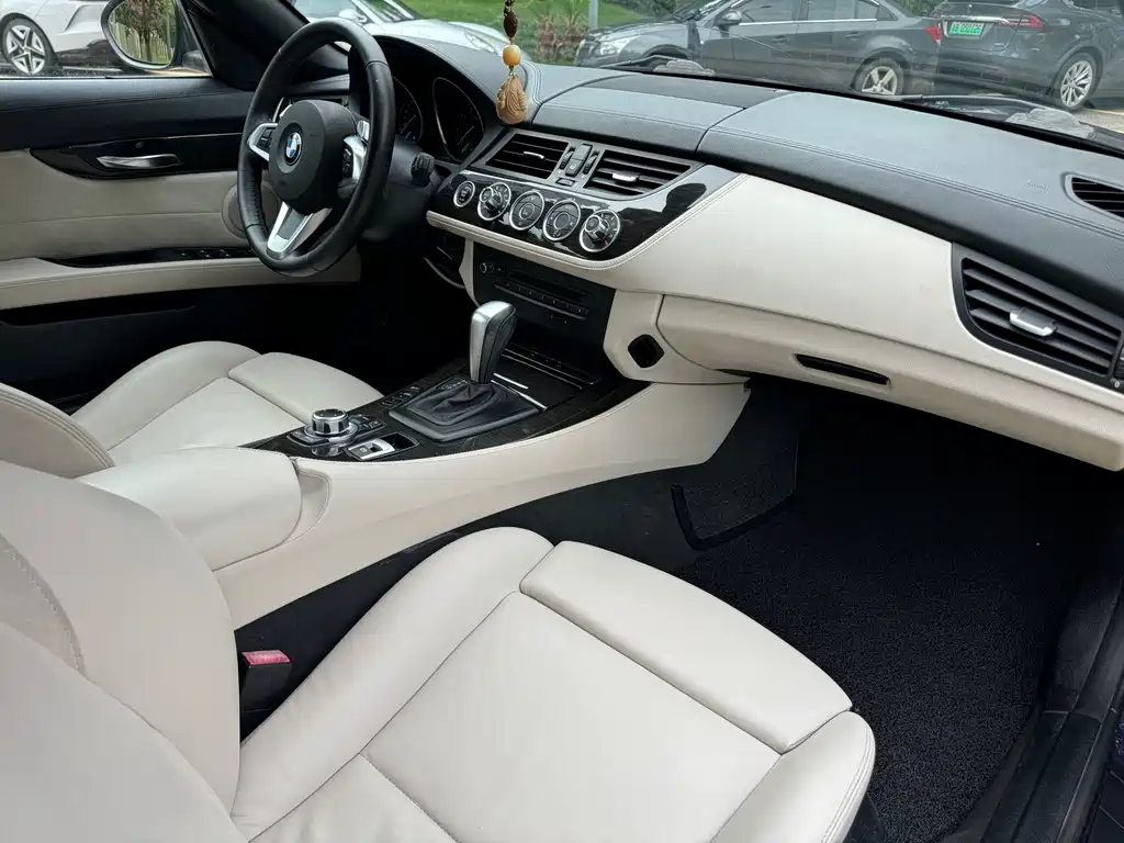 BMW Z4 — миниатюра 7