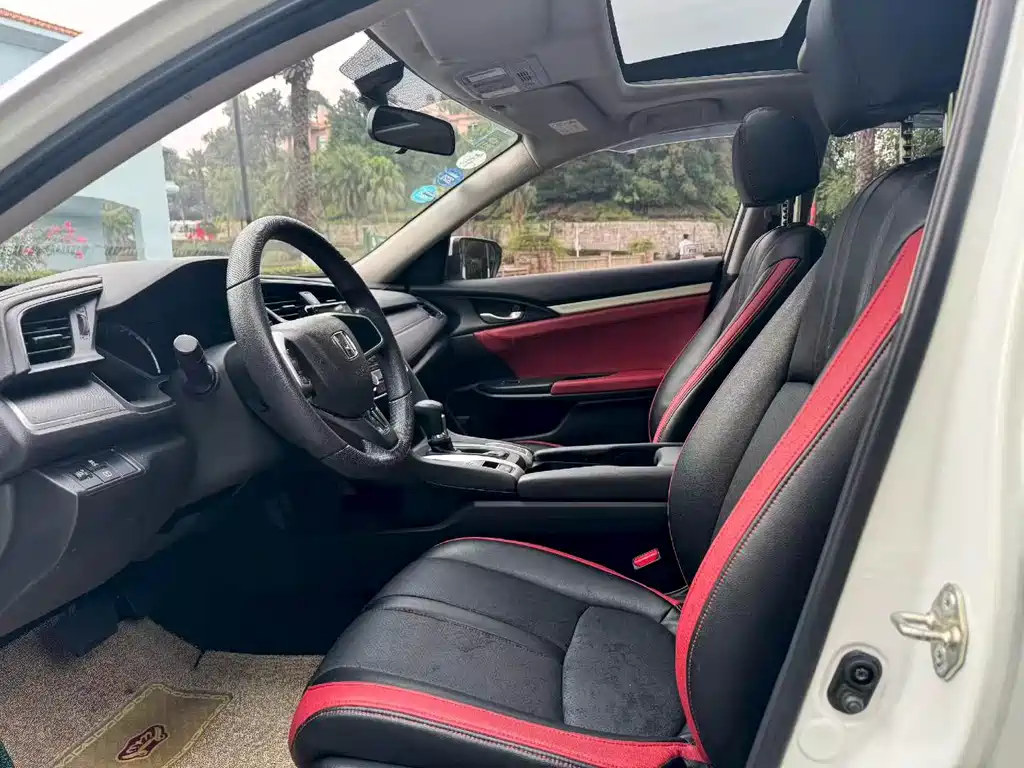 Honda Civic — миниатюра 4