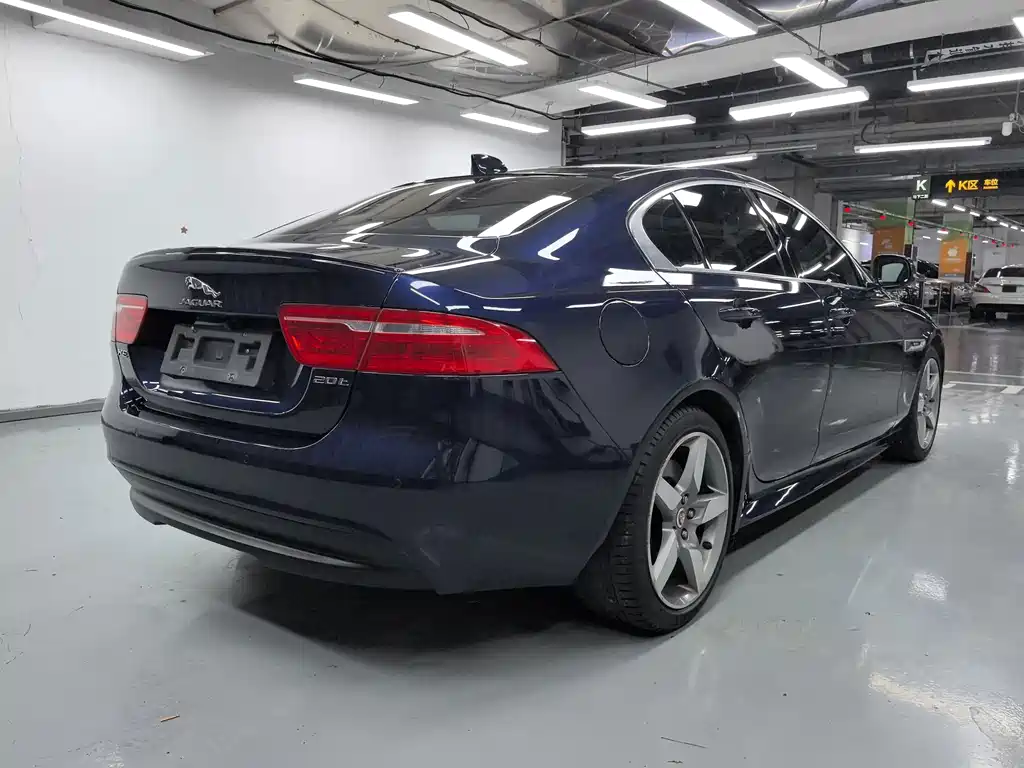 Jaguar XE — миниатюра 15