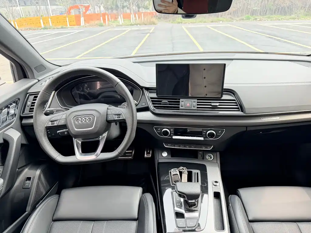 Audi Q5L 2024 45 TFSI Luxury