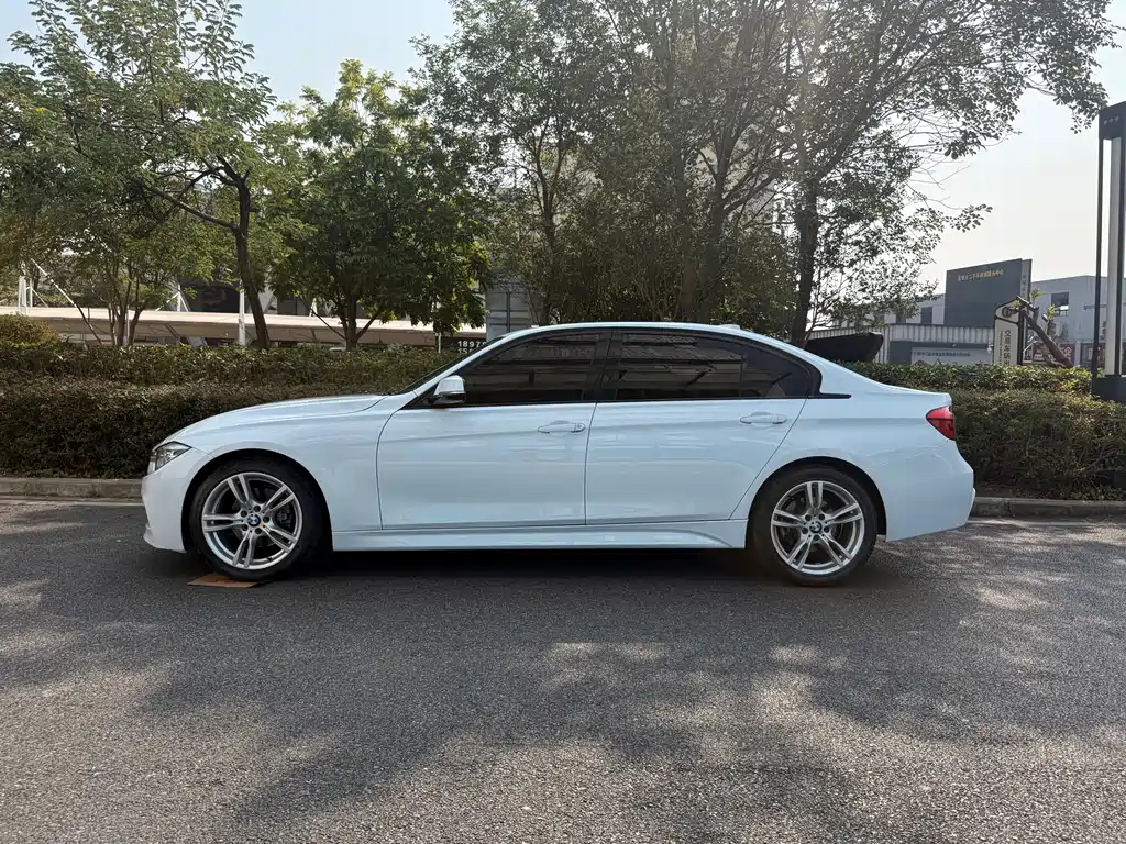 BMW 3 Series — миниатюра 4