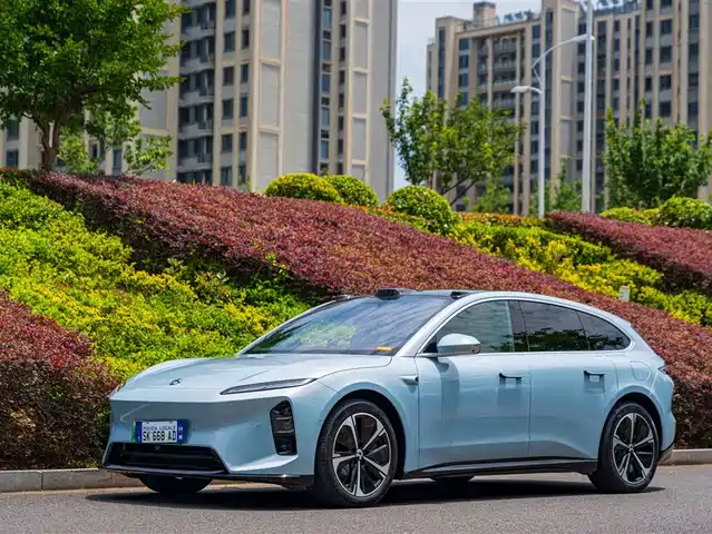 2025 Nio ET5