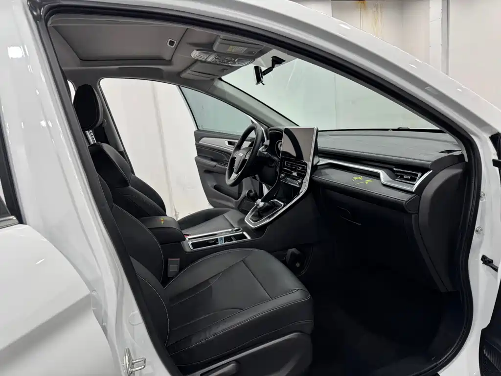 Haval M6 — миниатюра 4