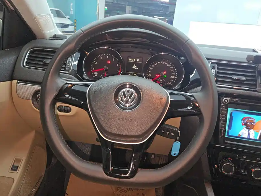 Volkswagen Sagitar — миниатюра 15