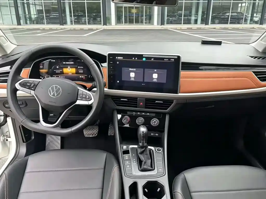 Volkswagen Bora 2023 200TSI DSG