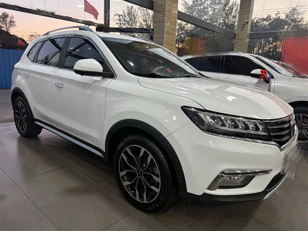 ROEWE RX5