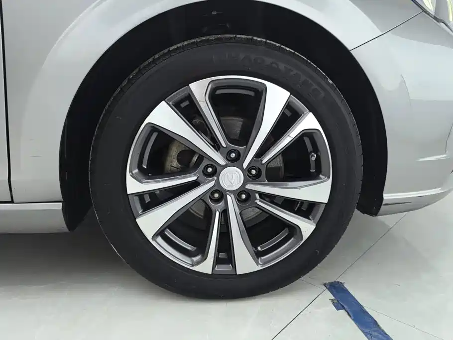 Changan Eado — миниатюра 6
