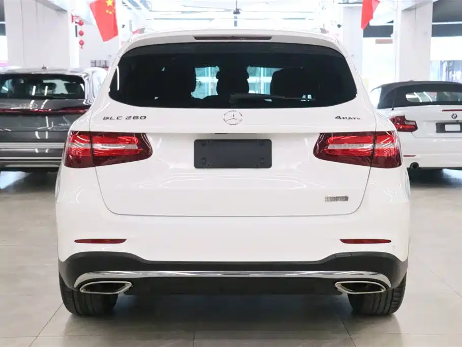 MERCEDES-BENZ GLC