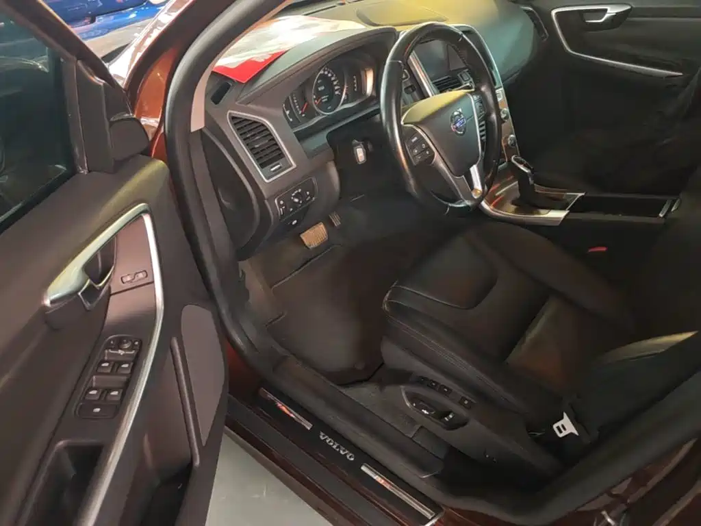 Volvo XC60 — миниатюра 16