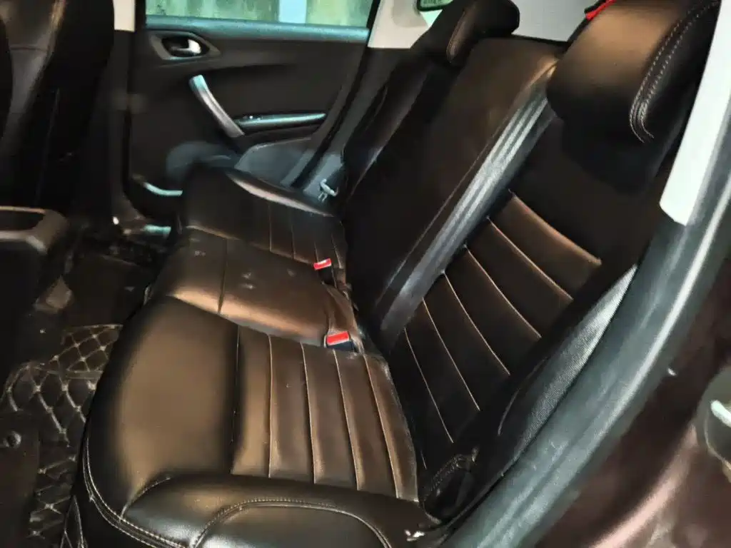 Peugeot 2008 — миниатюра 18