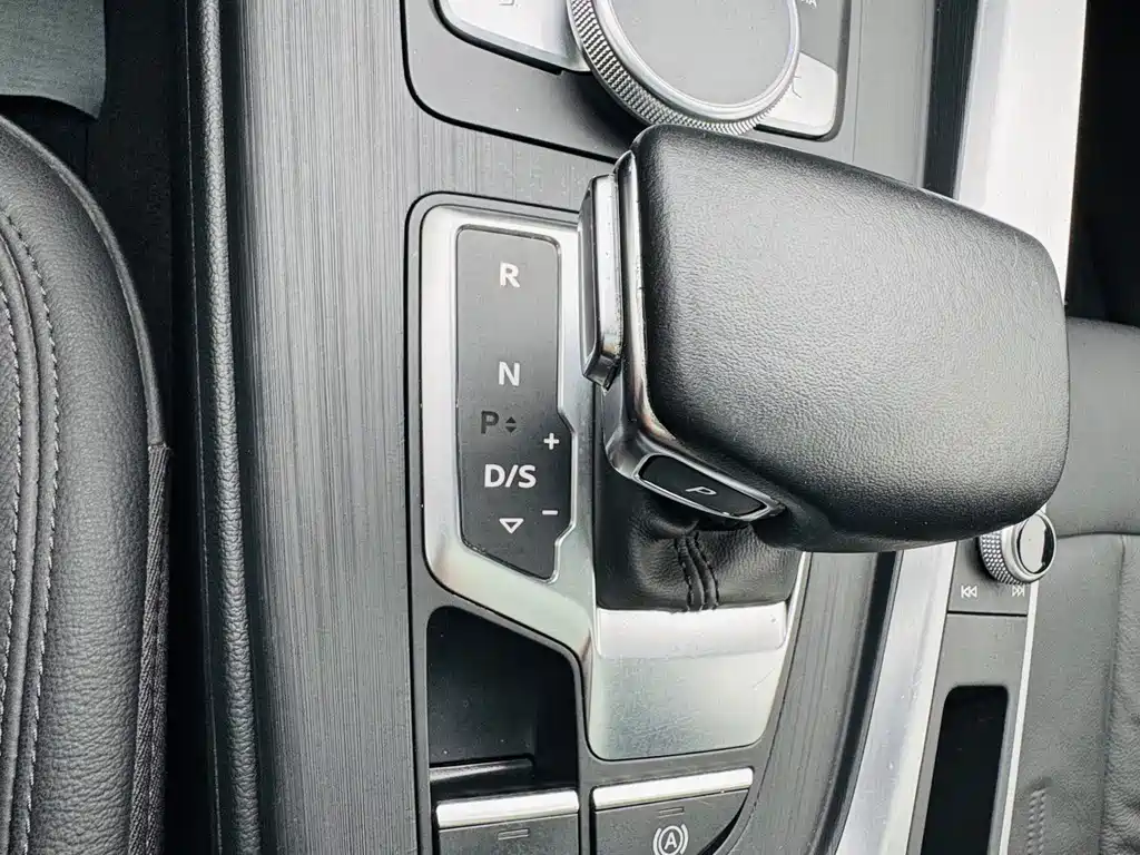 Audi A4L — миниатюра 14