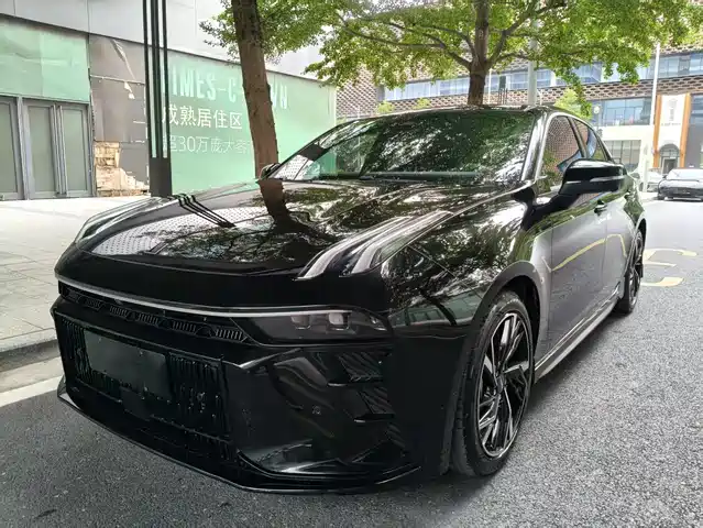 2023 Lynk & Co 03