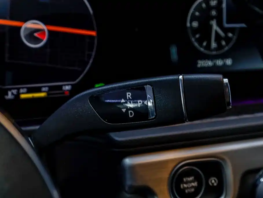 Mercedes-Benz G-Class 2023 — фото 13