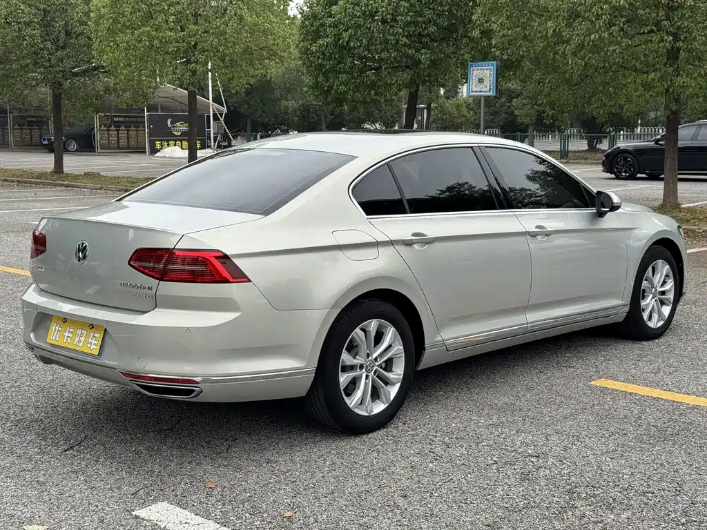 Volkswagen Magotan — миниатюра 5