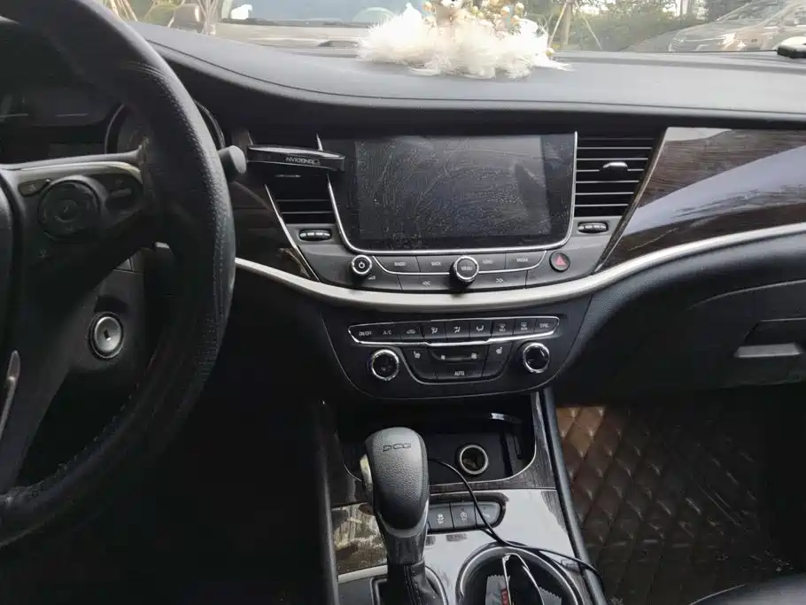 Buick Verano — миниатюра 13
