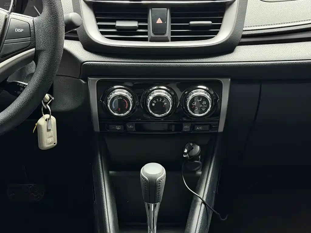 TOYOTA YARIS L ZHIXUAN