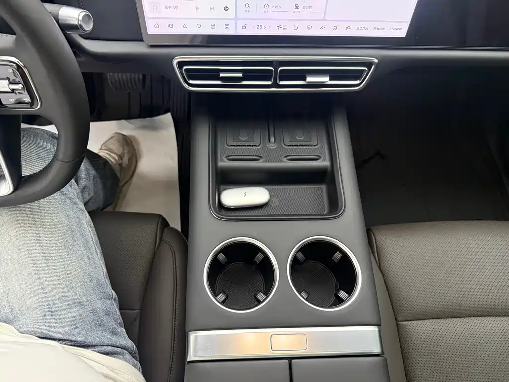 Li Auto Li L9 — миниатюра 9