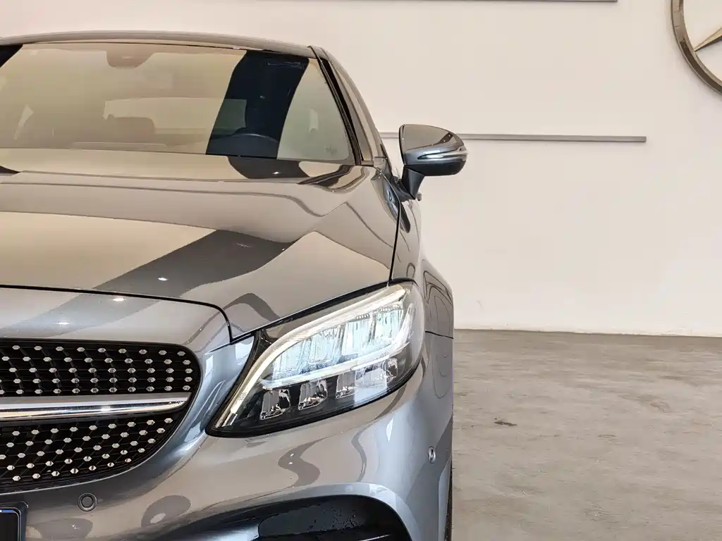 Mercedes-Benz C-Class (Import) — миниатюра 4