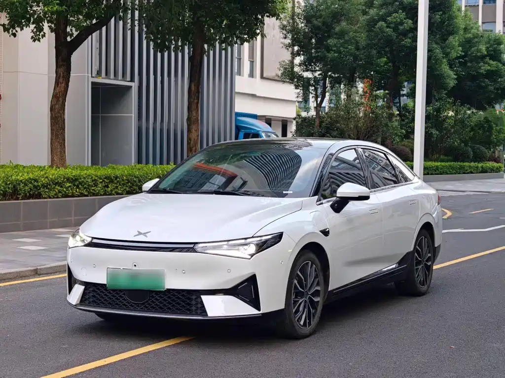 XPeng P5
