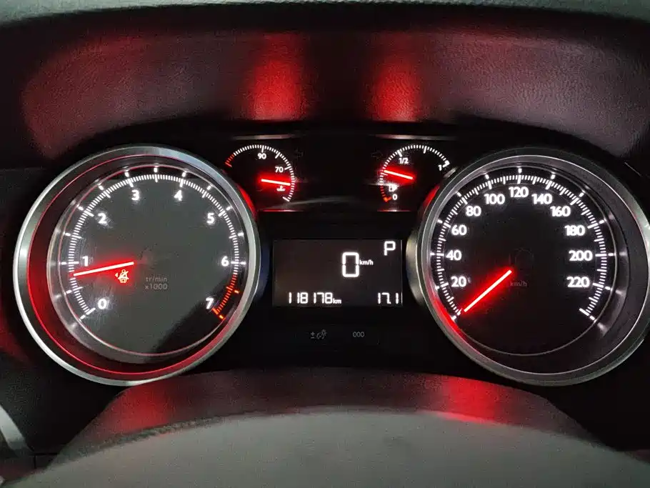 Peugeot 408 — миниатюра 14