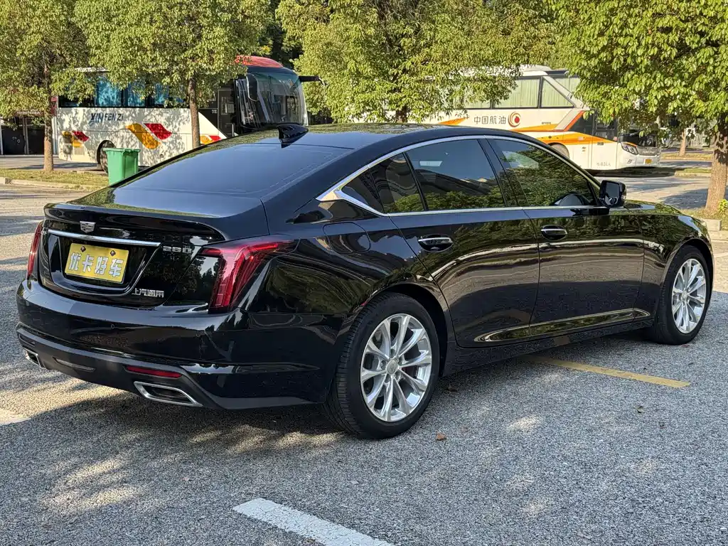 Cadillac CT5 — миниатюра 5