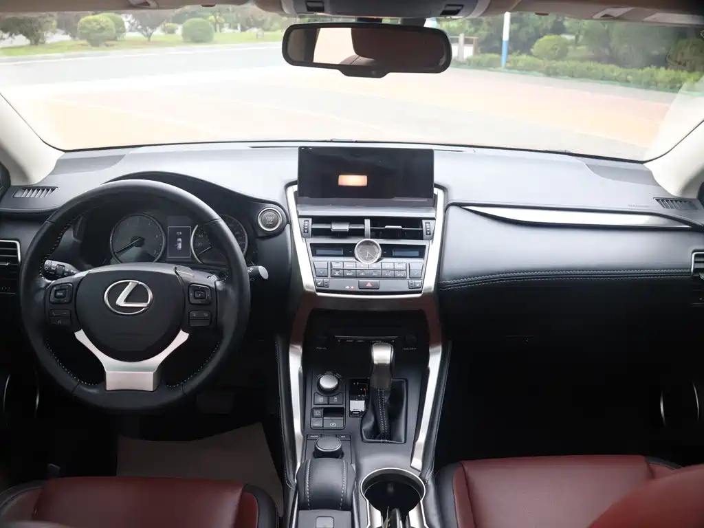 Lexus NX 200 AWD Sharp Fashion Edition, фото 9
